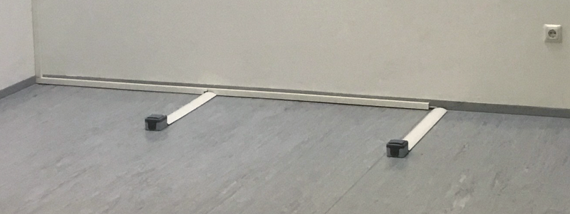 Surface mounted floor sockets